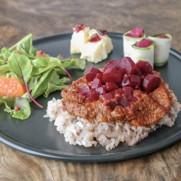 「赤の鉱物カレー」提供のお知らせ